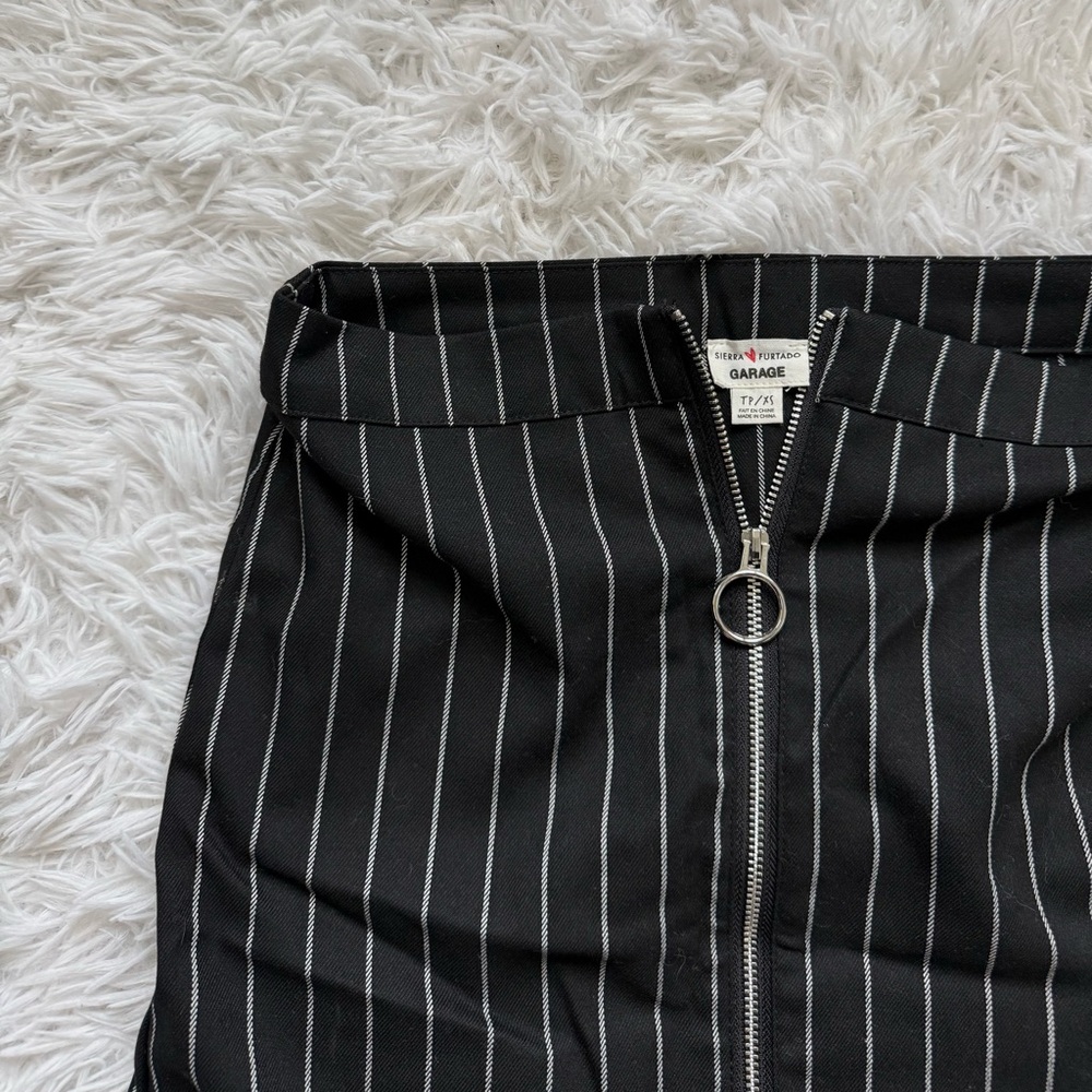 Garage Black and White Striped Two Piece Set - Picture 2 of 4